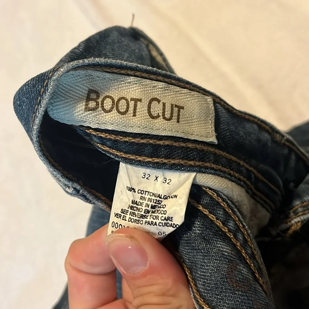 Boot - Picture 2 of 2